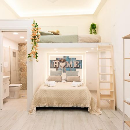 House Benedetta Centro Di Napoliアパートメント エクステリア 写真