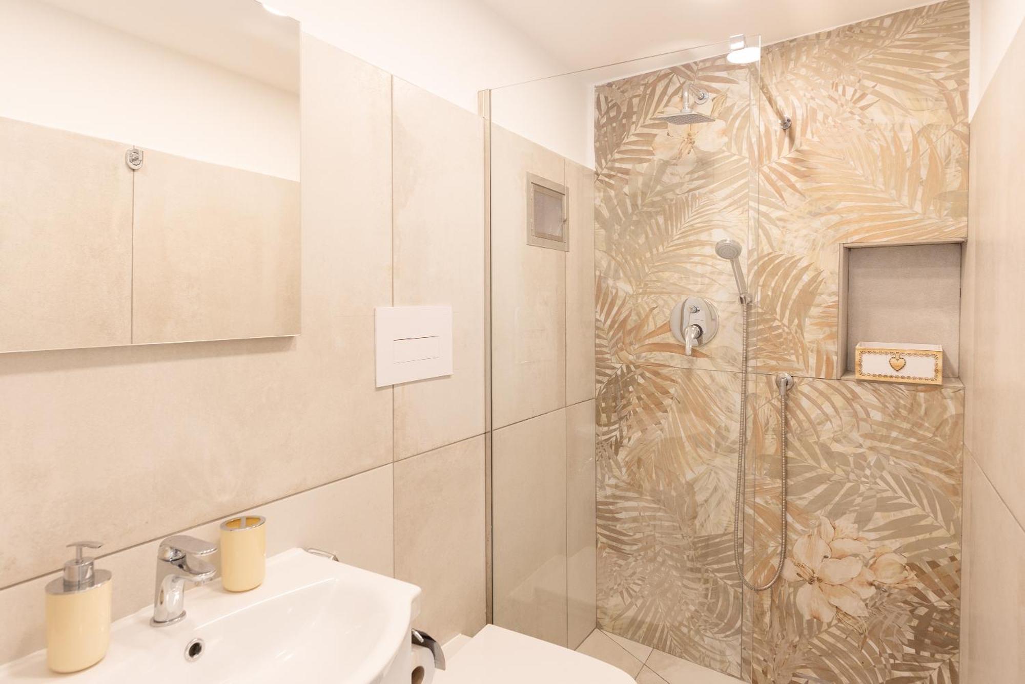 House Benedetta Centro Di Napoliアパートメント エクステリア 写真