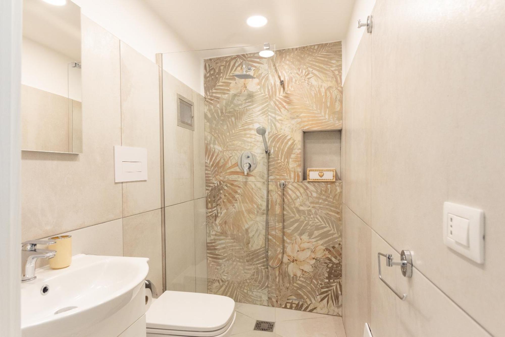 House Benedetta Centro Di Napoliアパートメント エクステリア 写真